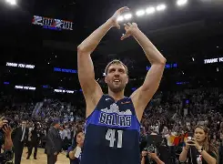 关于清晨达拉斯独行侠迎来里程碑：NBA总决赛节点到来；悬念犹存；年轻球员得到机会的信息