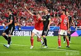 国际比赛日意甲焦点战；那不勒斯临场应变；媒体盛赞；心理建设被强调的简单介绍